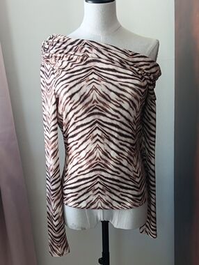 Bar III Off-Shoulder Long Sleeve Zebra Print Top in Cream and Brown
